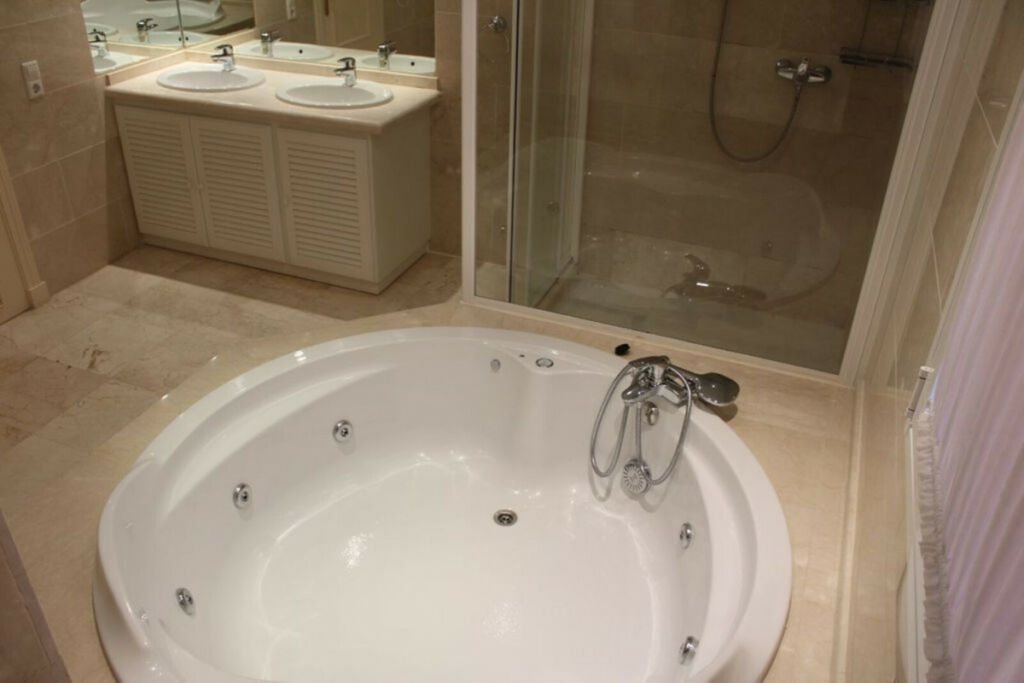 Penthouse Nueva Andalucía Málaga - image 38