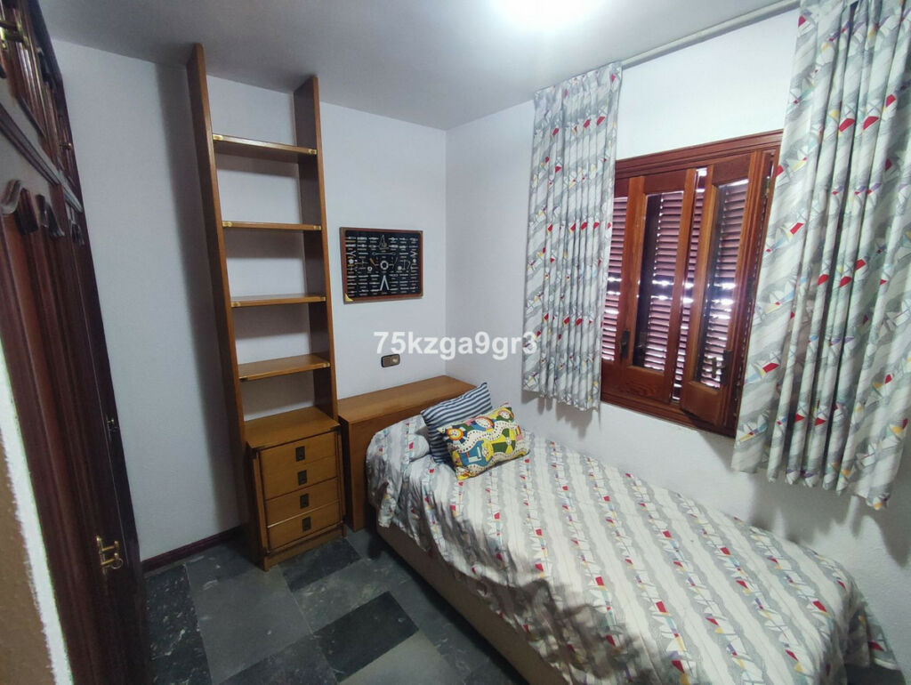 Detached Villa Puerto de la Torre Málaga - image 36
