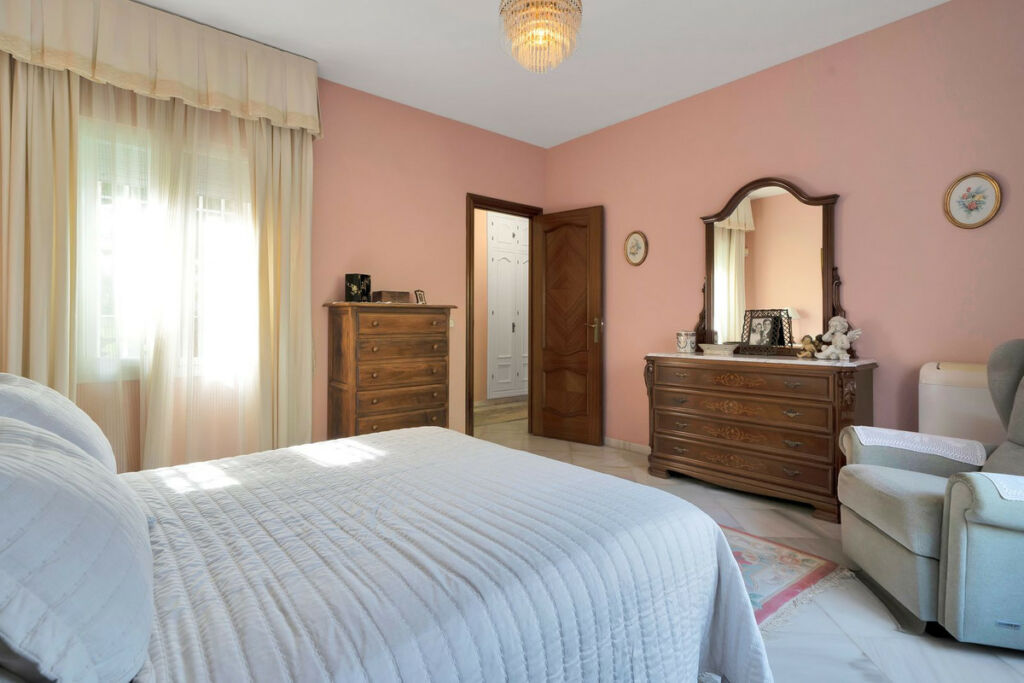 Detached Villa San Pedro de Alcántara Málaga - image 38