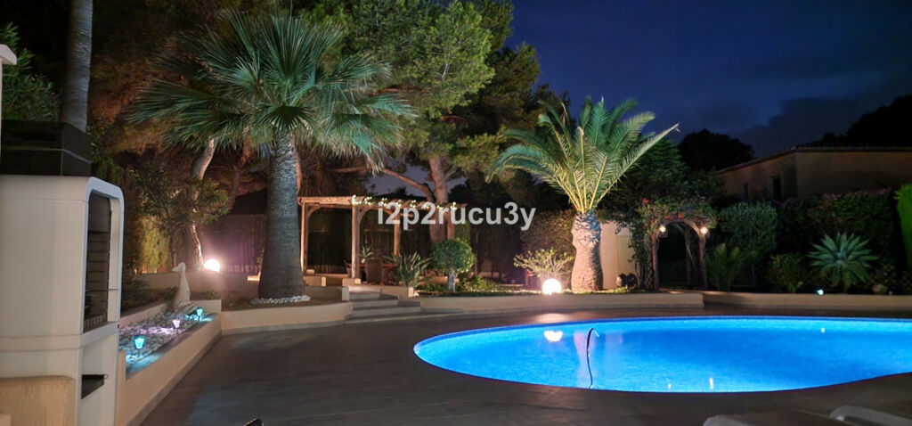 Detached Villa Moraira Alicante - image 39