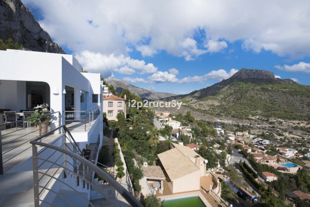 Detached Villa Calpe Alicante - image 39