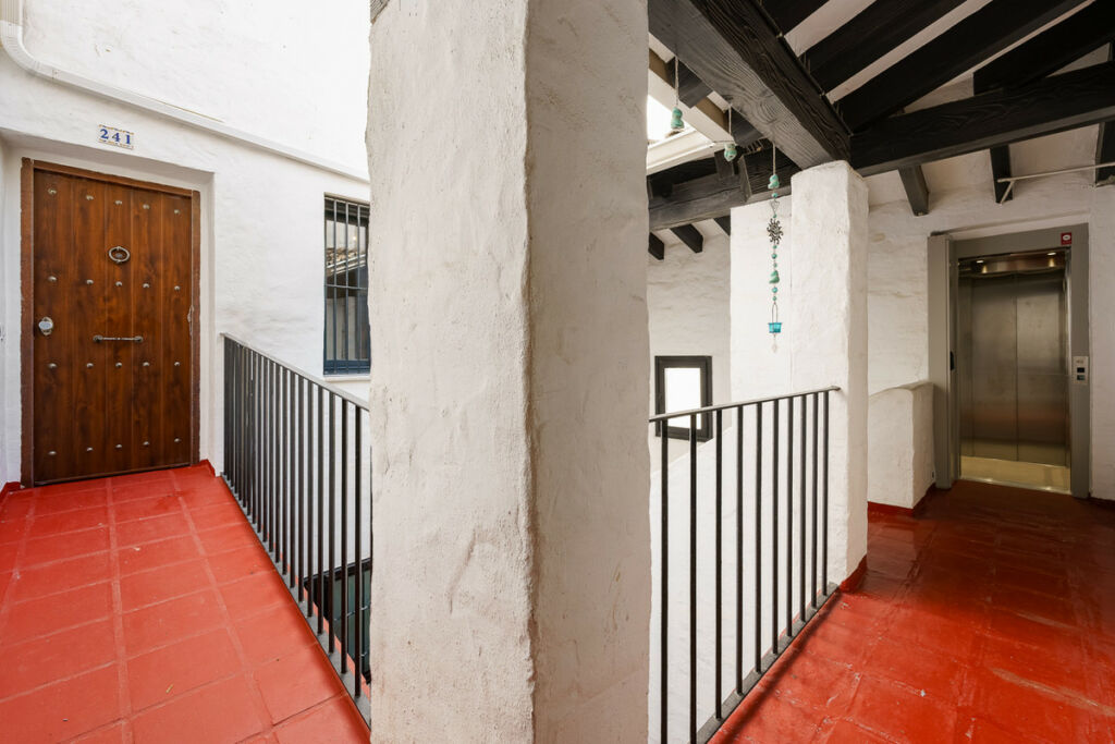 Middle Floor Apartment Puerto Banús Málaga - image 39