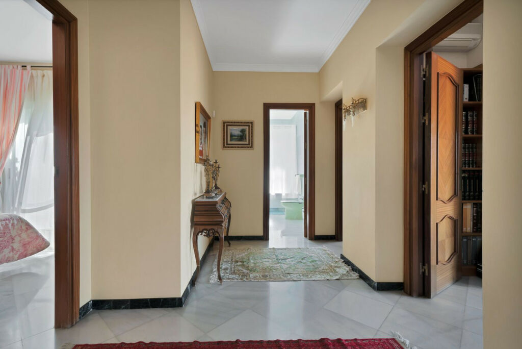 Detached Villa San Pedro de Alcántara Málaga - image 39