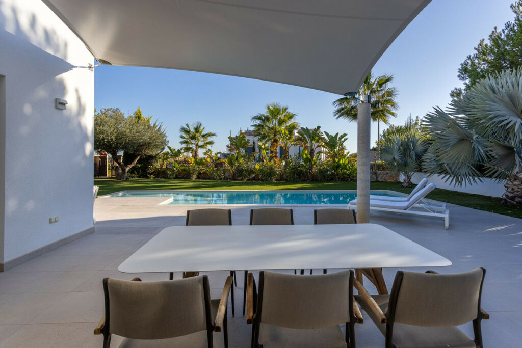 Detached Villa Orihuela Alicante - image 4