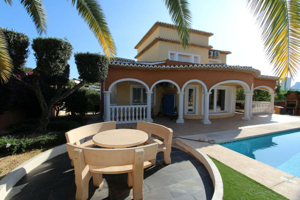 Detached Villa Calpe Alicante - image 4