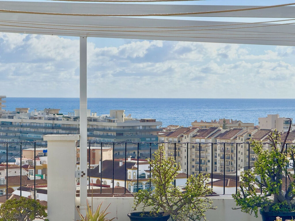 Penthouse Los Boliches Málaga - image 4