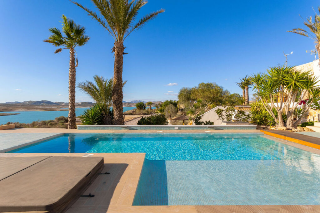 Detached Villa San Miguel de Salinas Alicante - image 4