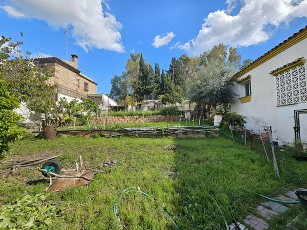 Detached Villa San Pedro de Alcántara Málaga - image 4