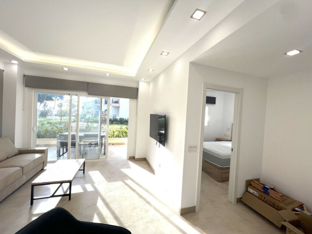 Ground Floor Apartment Puerto Banús Málaga - image 4