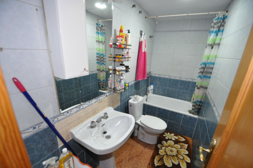 Townhouse Pinoso Alicante - image 4