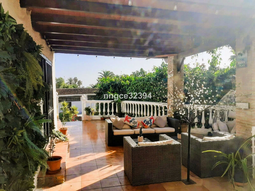 Detached Villa Torrenueva Málaga - image 5