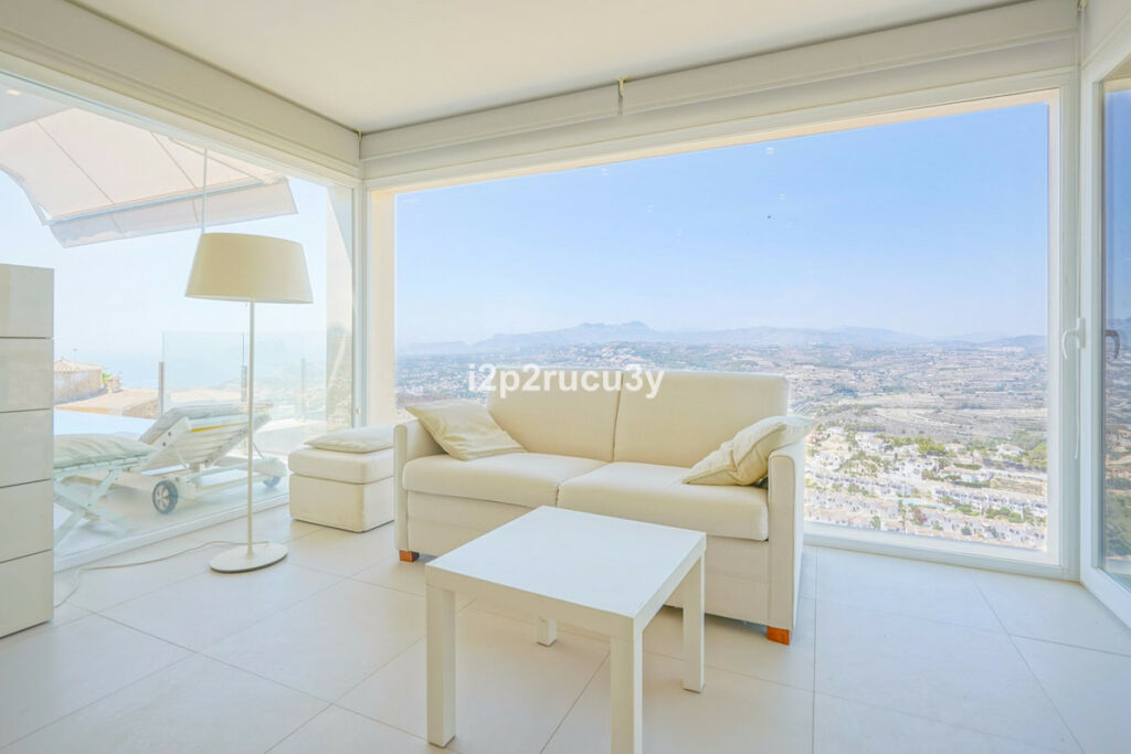 Detached Villa Cumbre del Sol Alicante - image 5