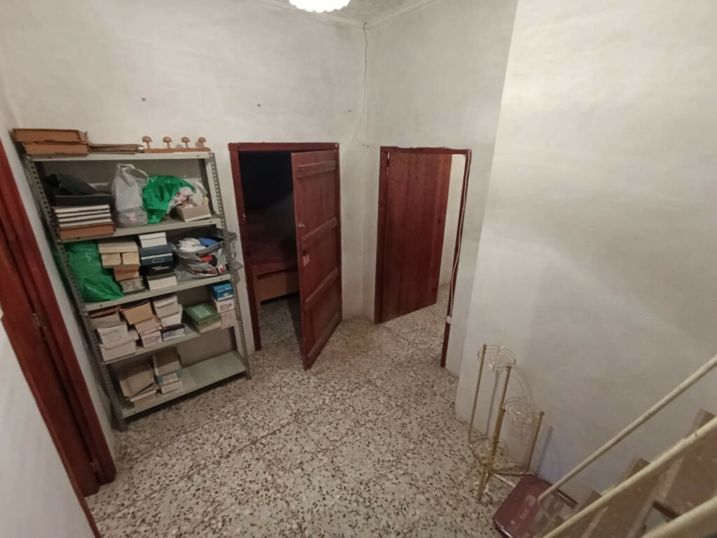 Townhouse Pinoso Alicante - image 4