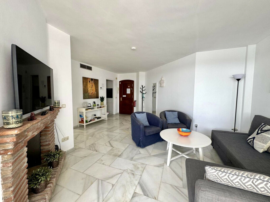 Middle Floor Apartment Benalmadena Costa Málaga - image 6