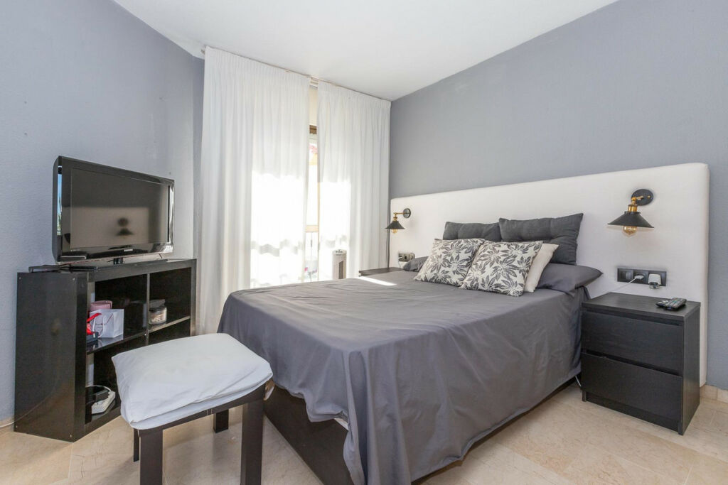 Townhouse Estepona Málaga - image 4