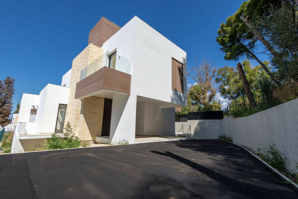Detached Villa The Golden Mile Málaga - image 4