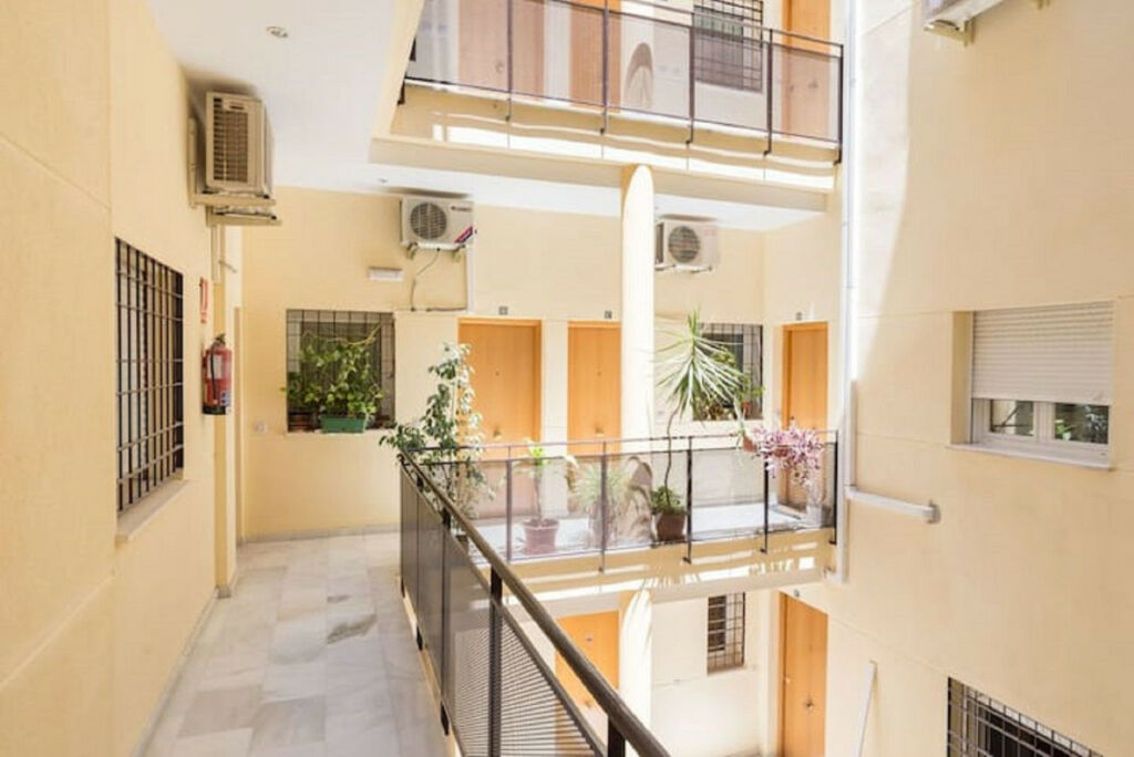 Middle Floor Apartment Málaga Centro Málaga - image 4