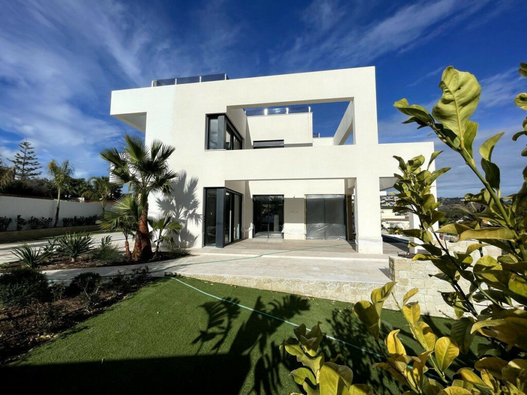Detached Villa Benissa Alicante - image 6