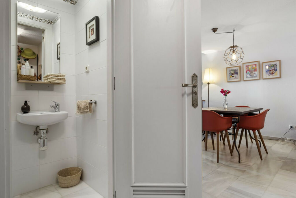 Townhouse Estepona Málaga - image 4