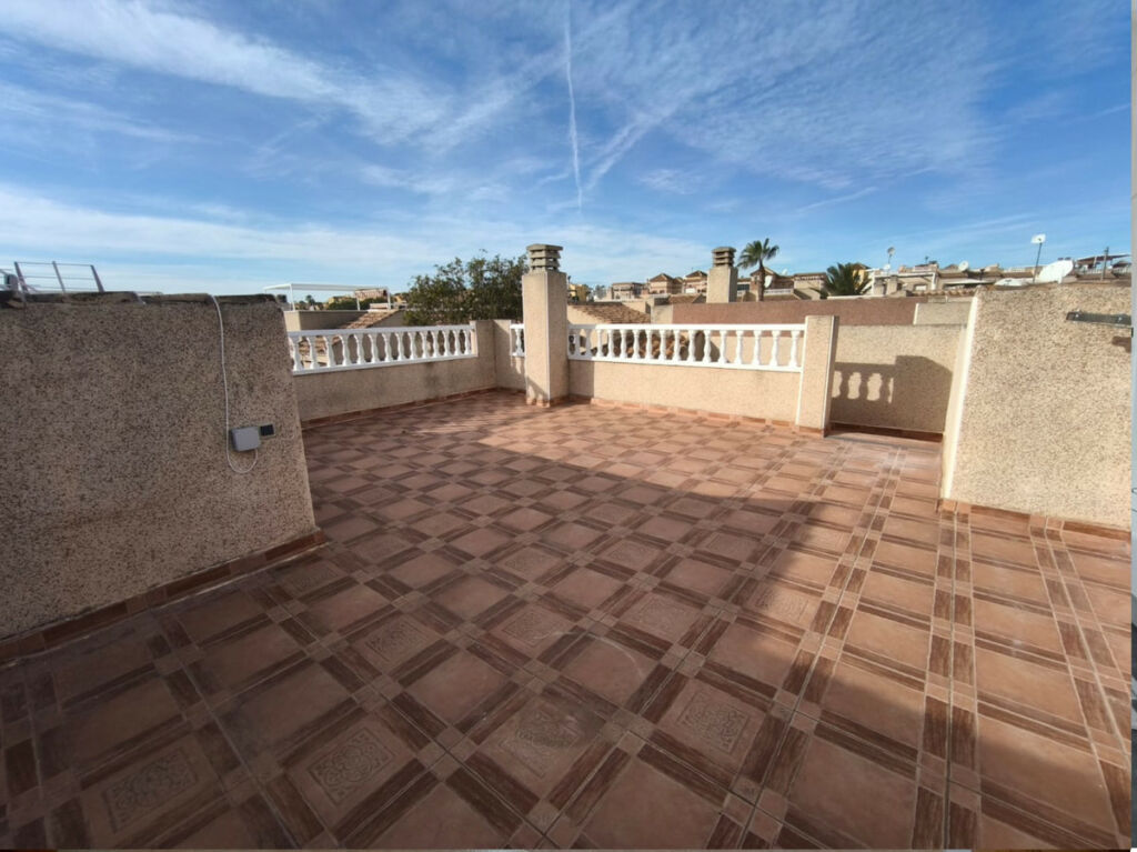 Townhouse Montemar Alicante - image 9