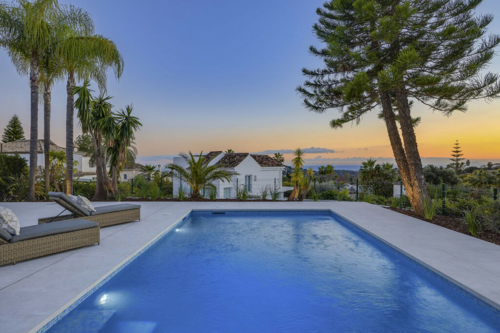 Detached Villa El Paraiso Málaga - image 38