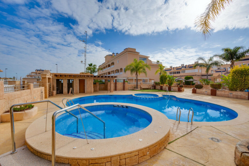 Townhouse Los Dolses Alicante - image 39