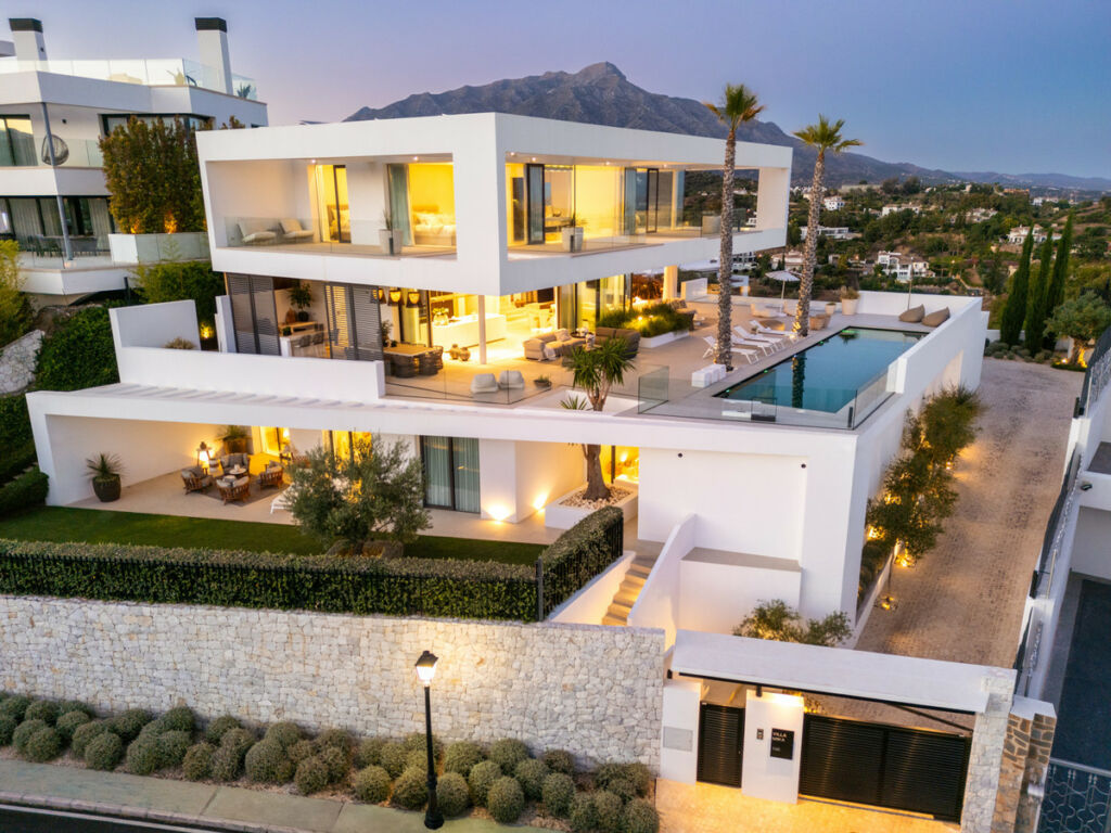 Detached Villa La Quinta Málaga - image 40