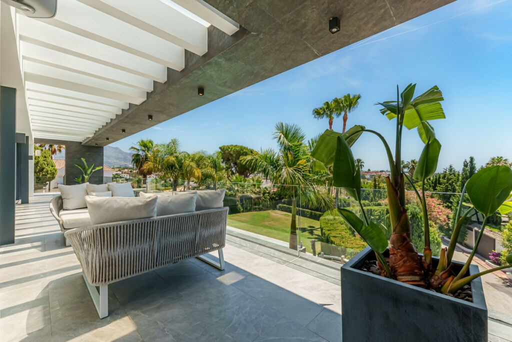 Detached Villa Nueva Andalucía Málaga - image 41