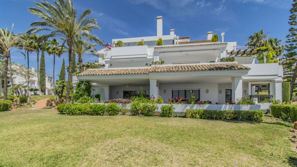 Middle Floor Apartment Sierra Blanca Málaga - image 41