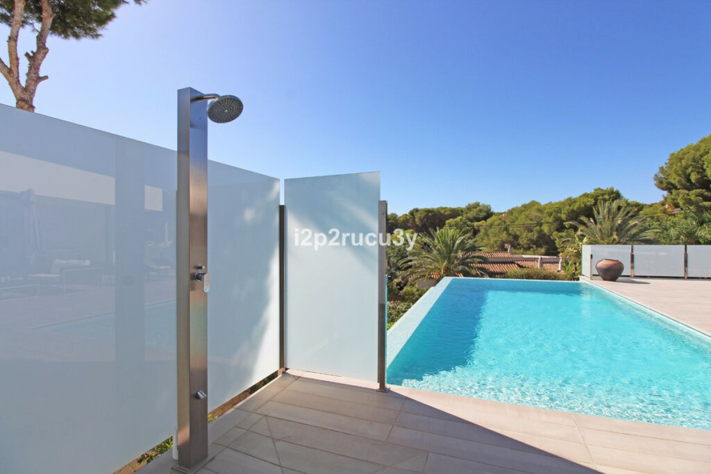 Detached Villa Moraira Alicante - image 42