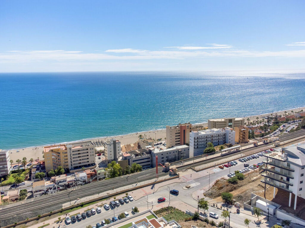 Middle Floor Apartment Fuengirola Málaga - image 42