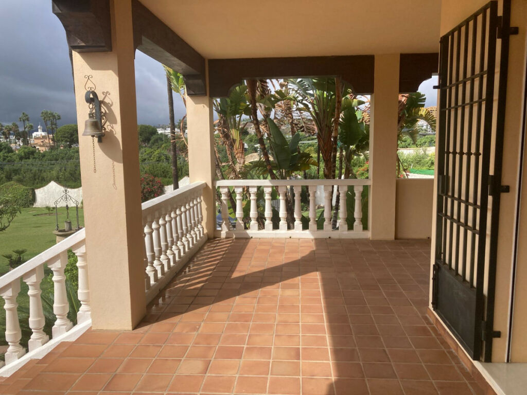 Detached Villa Selwo Málaga - image 43