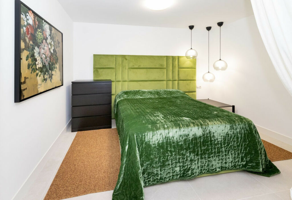 Middle Floor Apartment Cabopino Málaga - image 41