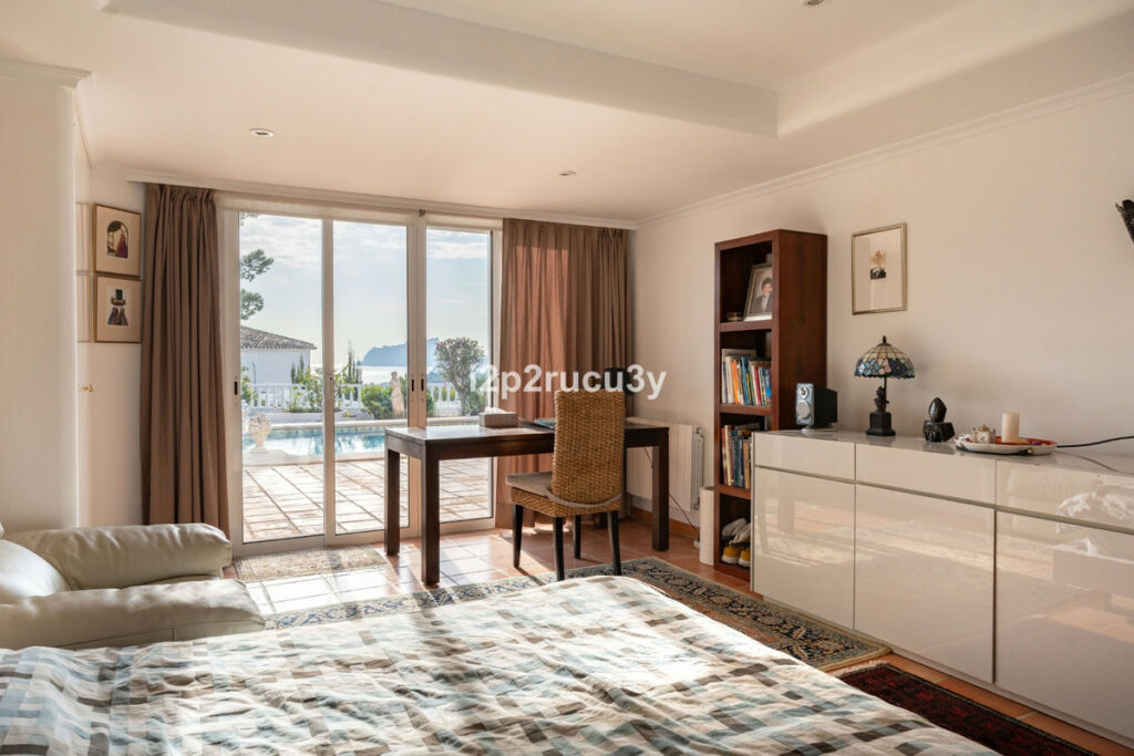 Detached Villa Moraira Alicante - image 44