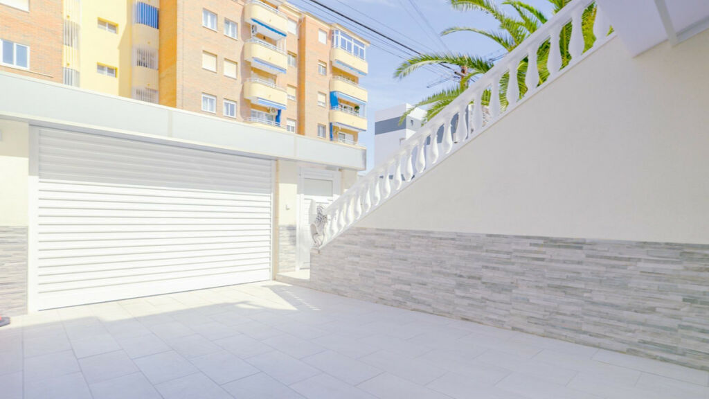 Townhouse Punta Prima Alicante - image 38