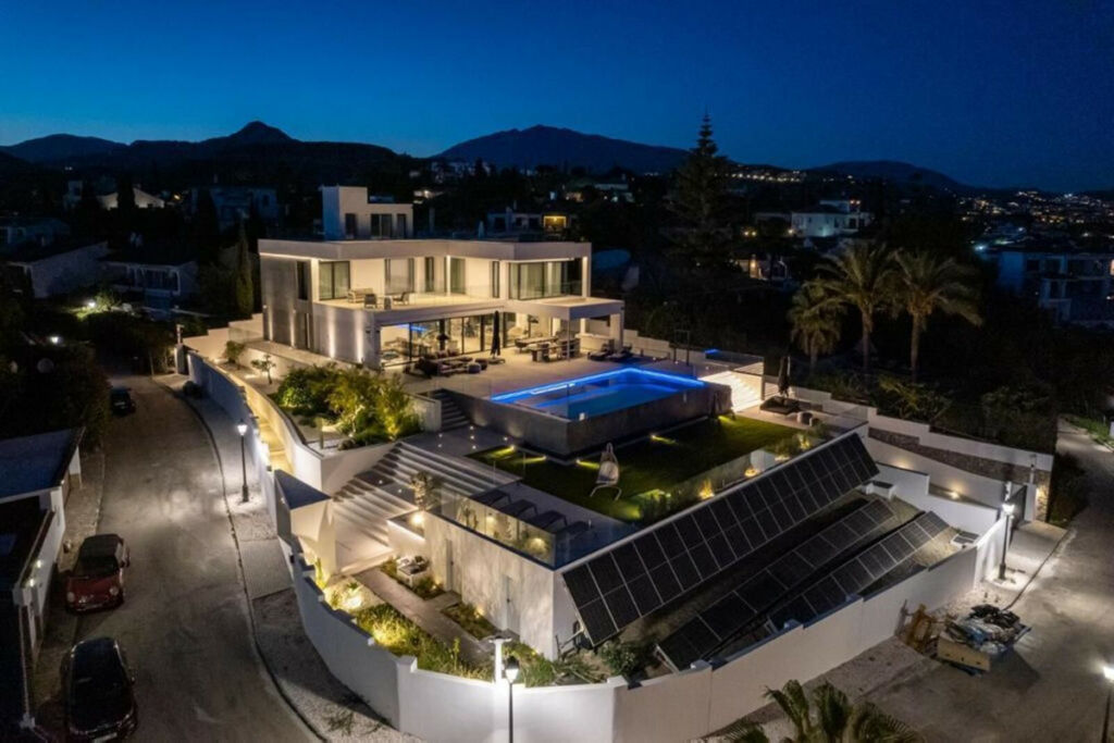 Detached Villa New Golden Mile Málaga - image 47