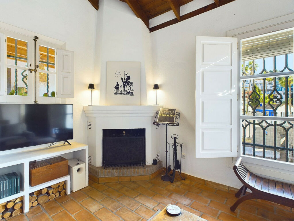Detached Villa La Heredia Málaga - image 5