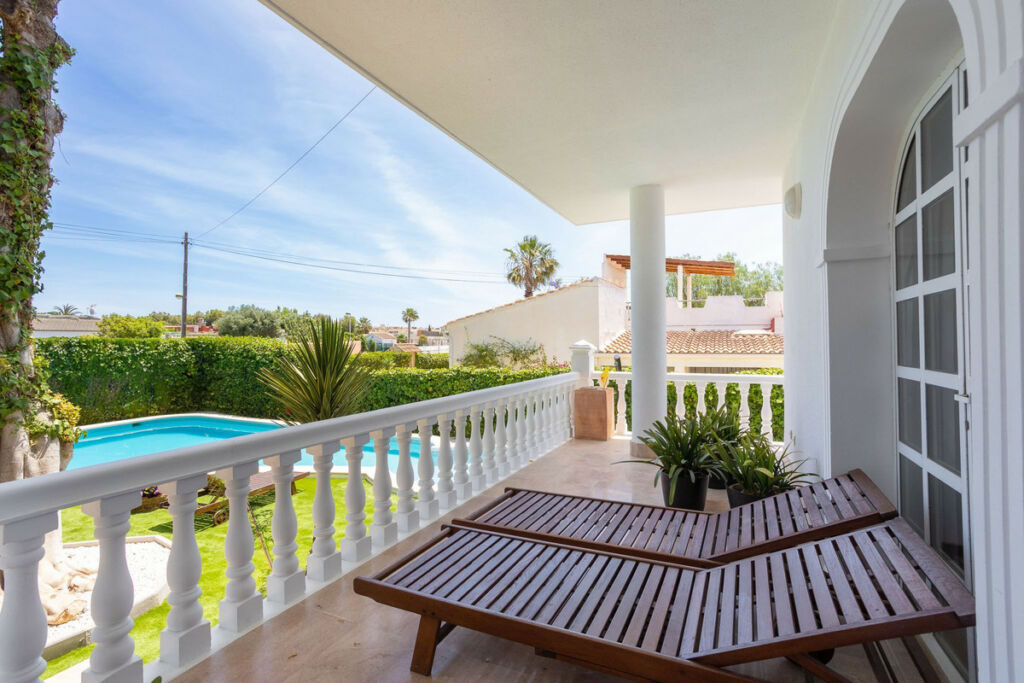 Detached Villa Torrevieja Alicante - image 5