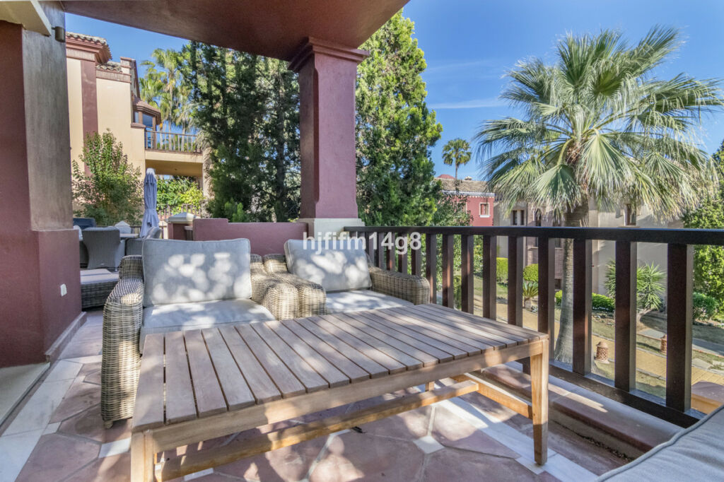 Detached Villa The Golden Mile Málaga - image 9