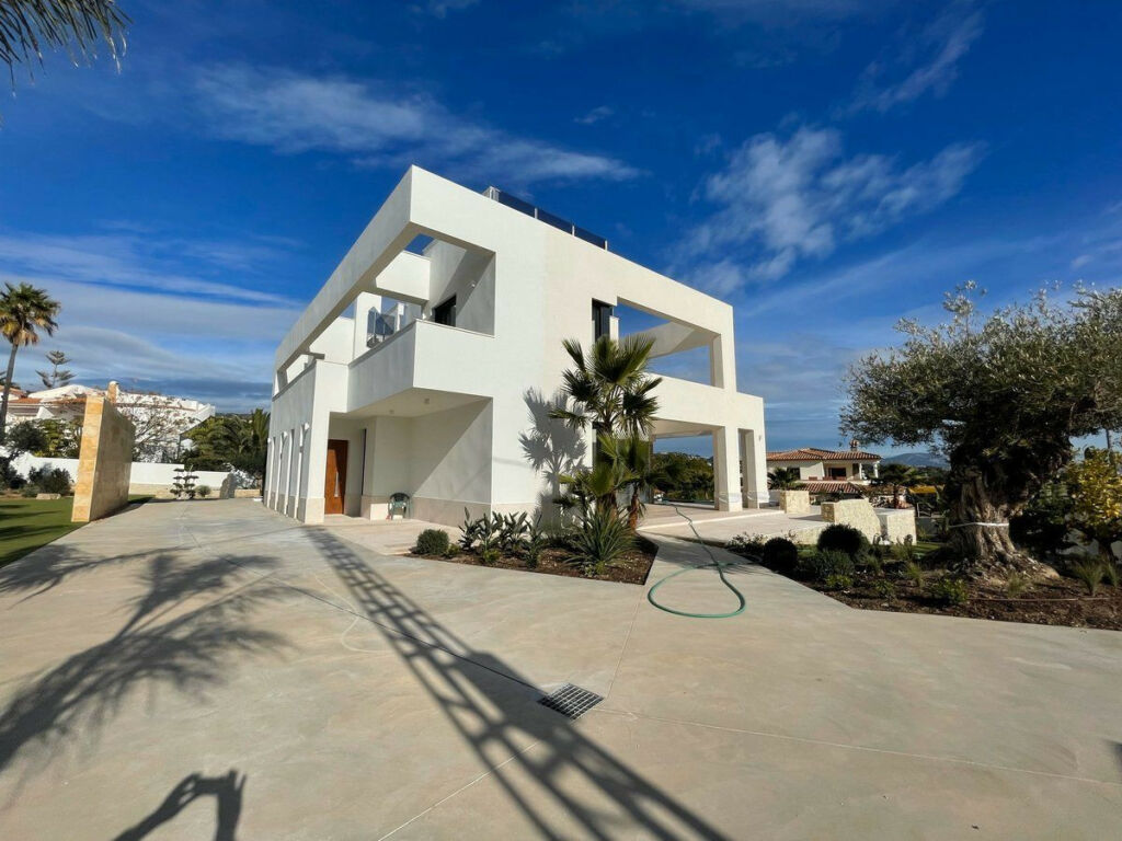 Detached Villa Benissa Alicante - image 7