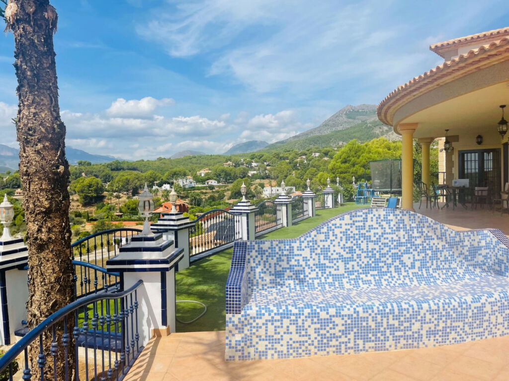 Detached Villa Altea Alicante - image 5