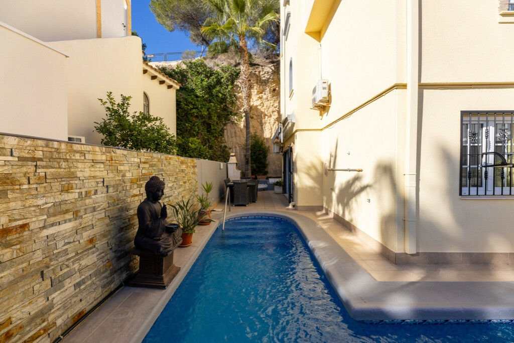 Detached Villa Las Ramblas Golf Alicante - image 5
