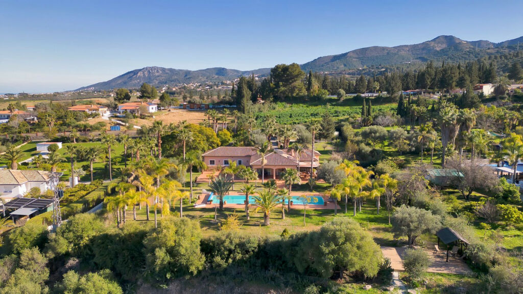 Finca - Cortijo Alhaurín de la Torre Málaga - image 5