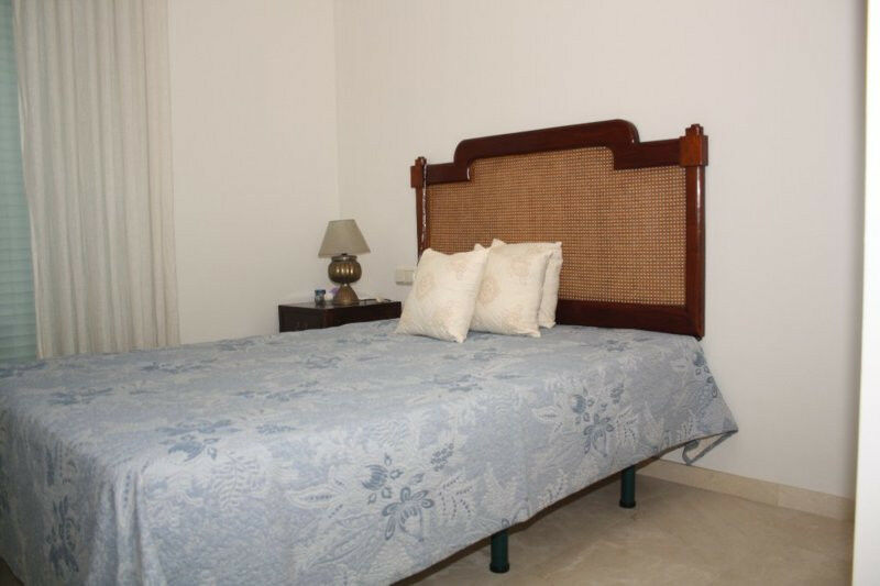 Townhouse Estepona Málaga - image 5