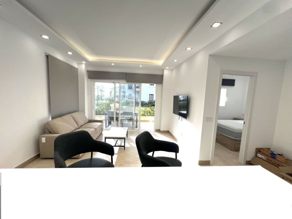 Ground Floor Apartment Puerto Banús Málaga - image 5
