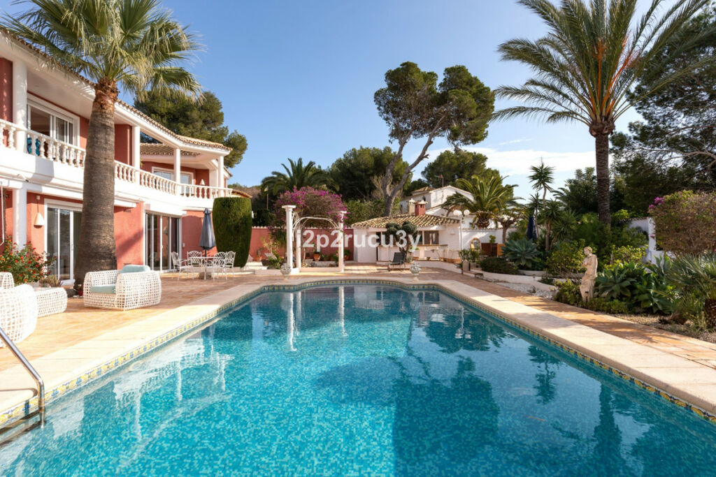 Detached Villa Moraira Alicante - image 6