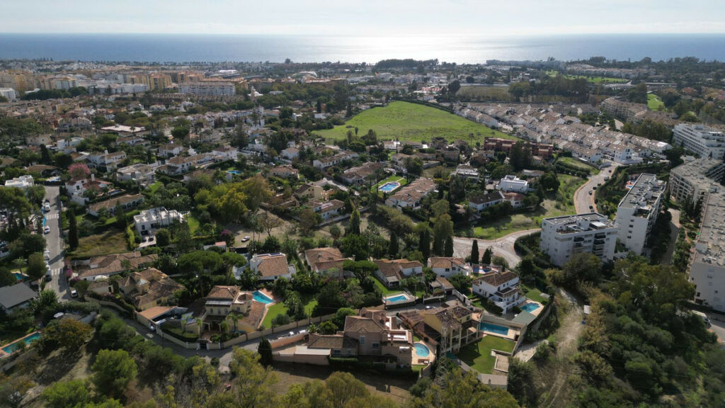 Detached Villa San Pedro de Alcántara Málaga - image 5