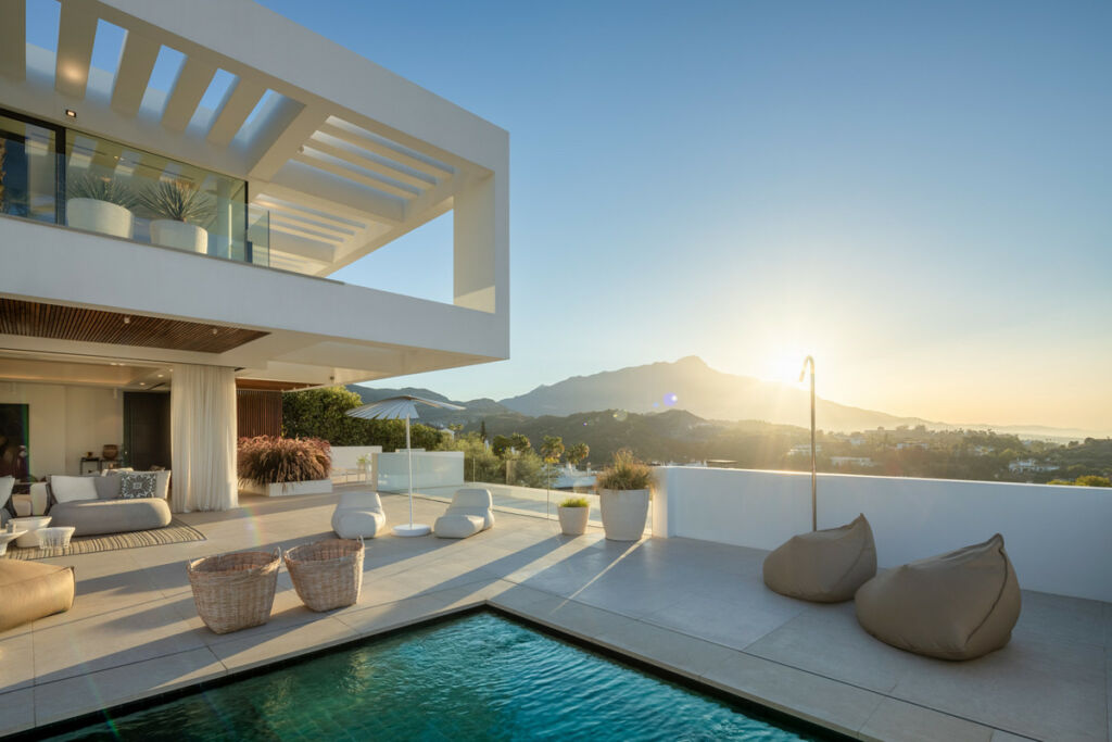 Detached Villa La Quinta Málaga - image 5