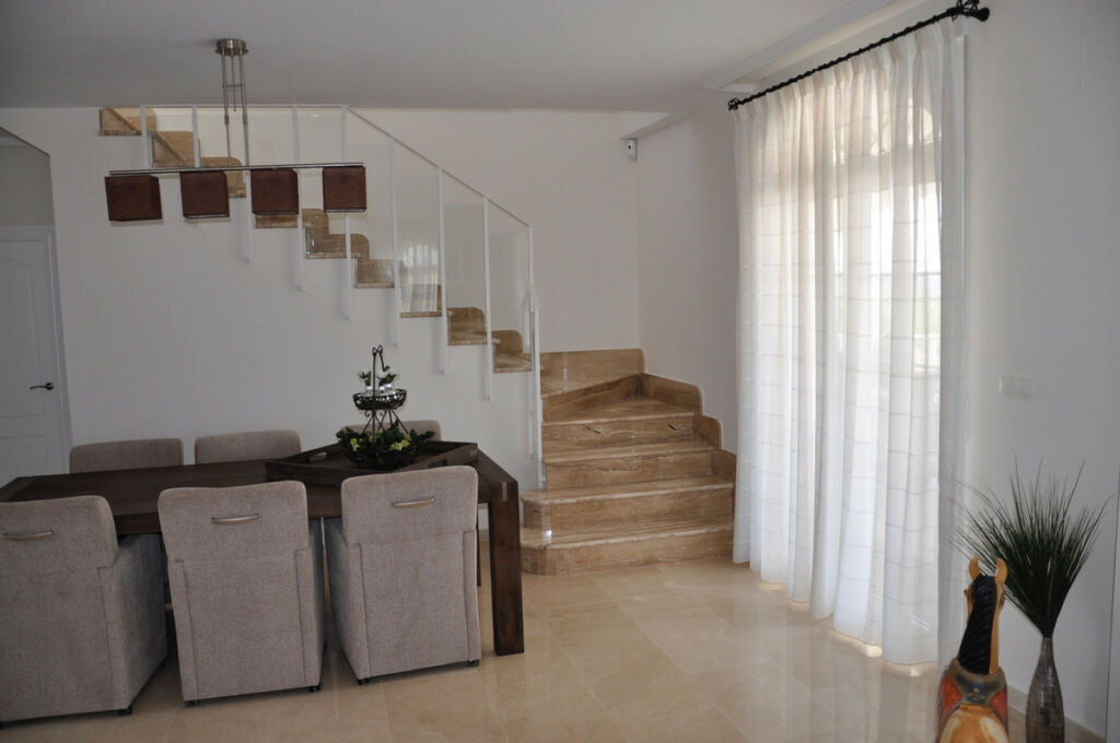 Detached Villa Aspe Alicante - image 5