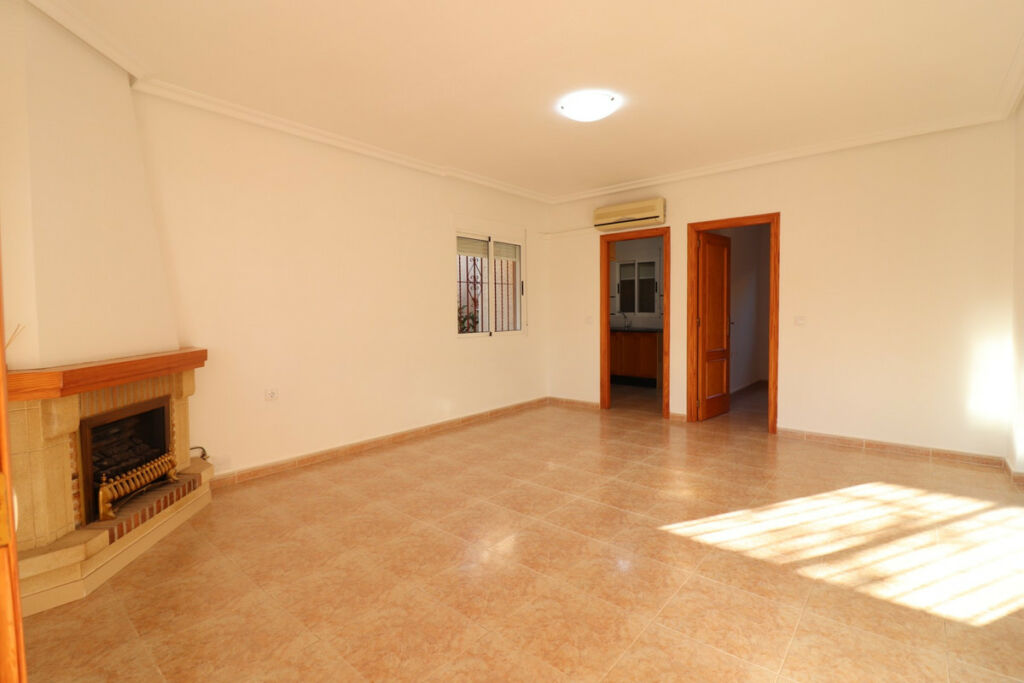 Detached Villa Montemar Alicante - image 5